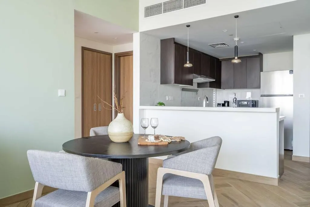 Alfa World Trade Centre Dubai 1Br, Max Metro Station Apartamento