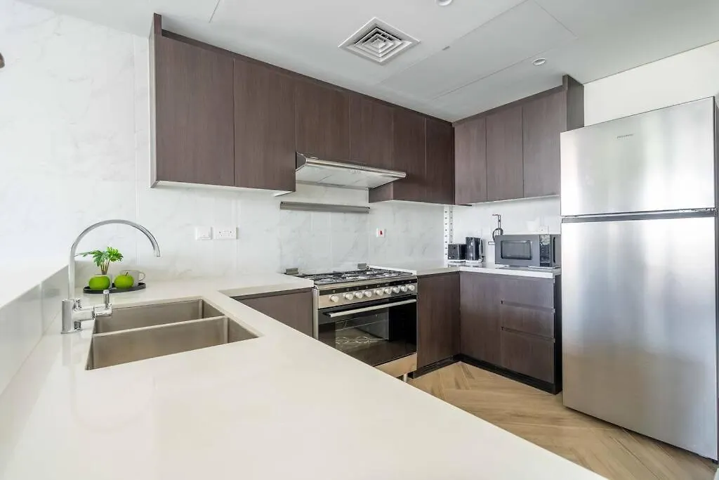 Alfa World Trade Centre Dubai 1Br, Max Metro Station Apartamento