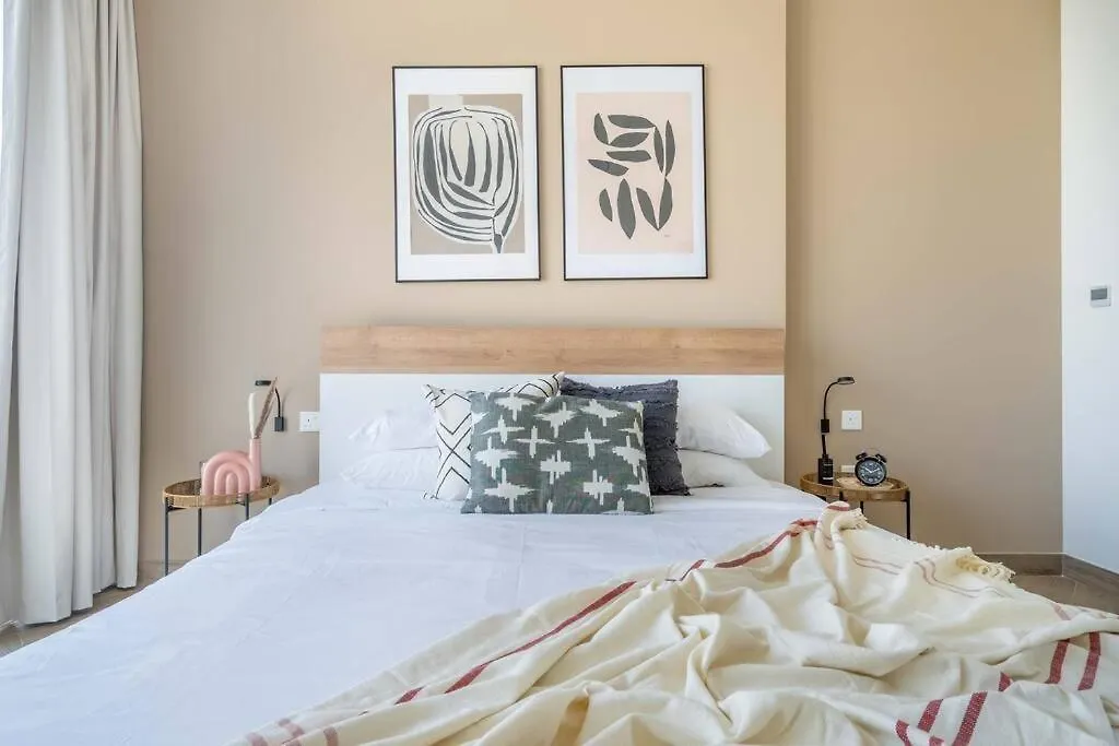 Alfa World Trade Centre Dubai 1Br, Max Metro Station Apartamento